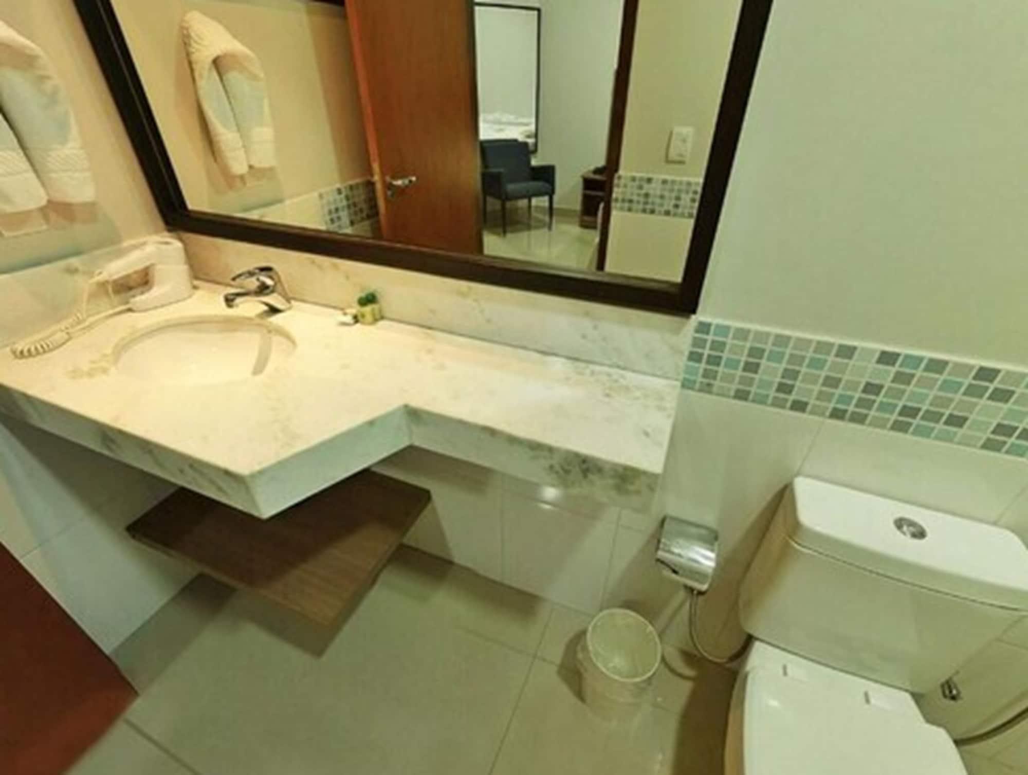 CLH Suites Bonito Centro Extérieur photo